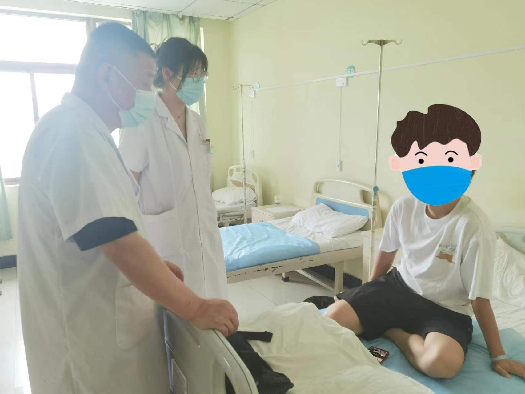 【襄阳东大肛肠医院口碑】排便时为什么会有肉球掉出?